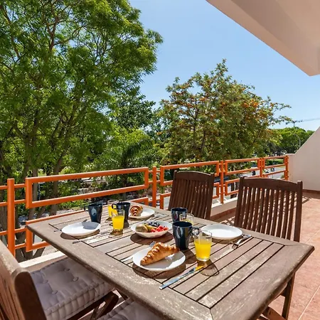 Cozy 1bdr Flat With Pool And Garage By Lovelystay *