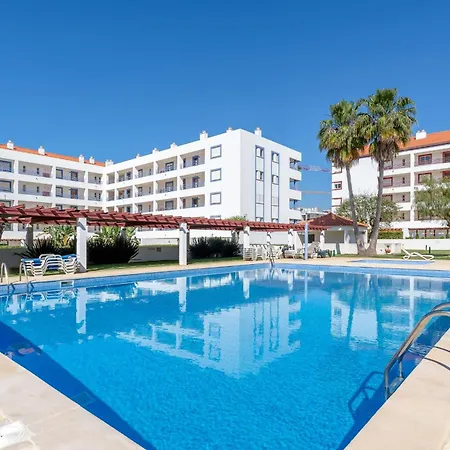 Appartamento Cozy 1bdr Flat With Pool And Garage By Lovelystay Quarteira