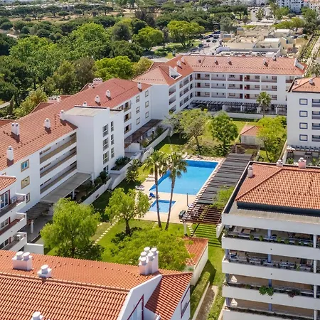 Apartmán Cozy 1bdr Flat With Pool And Garage By Lovelystay *